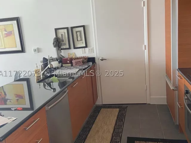 2-bedroom condo for rent in Miami - 50 Biscayne Blvd 2906 - MondialRealty