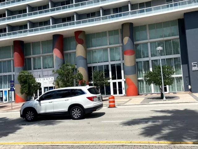 2-bedroom condo for rent in Miami - 50 Biscayne Blvd 2906 - MondialRealty