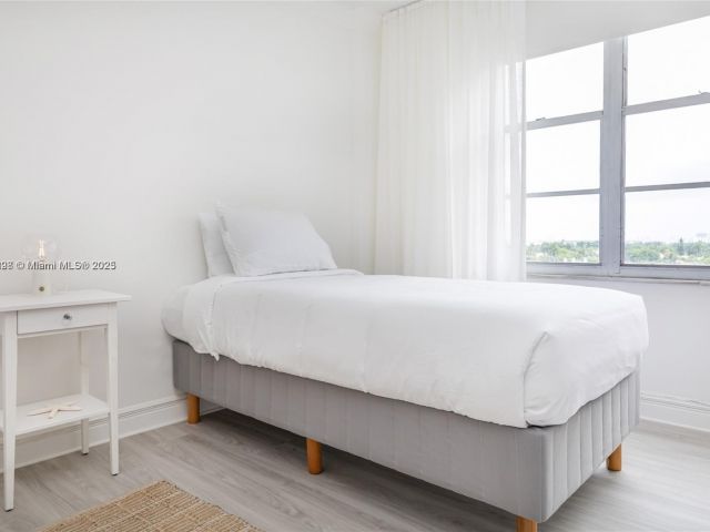 Apartment for rent  Unit #812 - photo 6140499