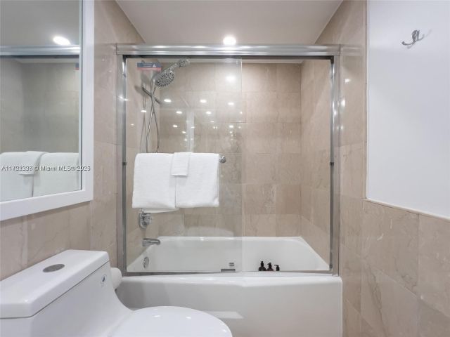 Apartment for rent  Unit #812 - photo 6140507