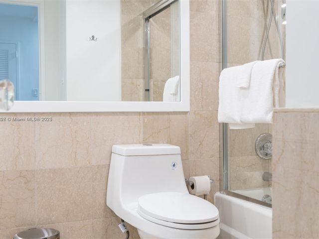 Apartment for rent  Unit #812 - photo 6140508