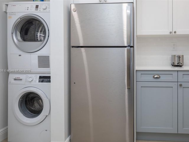 Apartment for rent  Unit #812 - photo 6140513