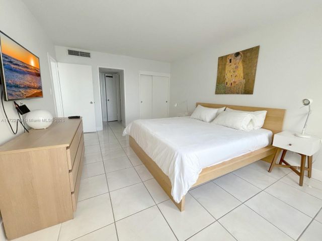 Apartment for sale  Unit #926 - photo 5692540