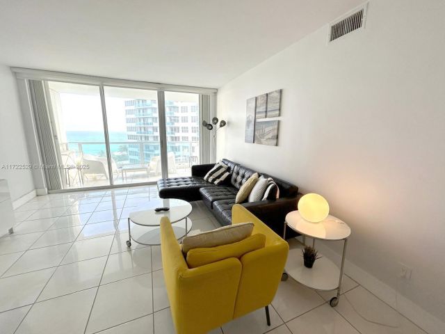 Apartment for sale  Unit #926 - photo 5692544