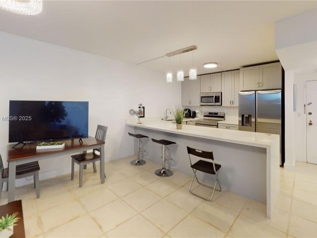 Apartment for sale  Unit #1410 - photo 5679678