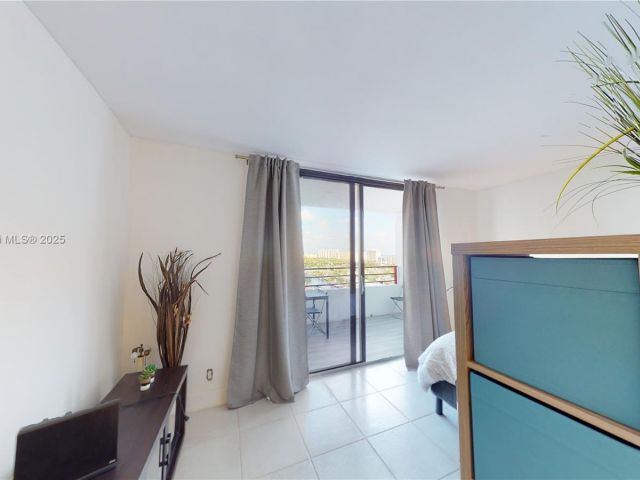 Apartment for sale  Unit #1410 - photo 5679680