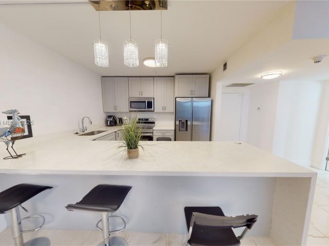 Apartment for sale  Unit #1410 - photo 5679682