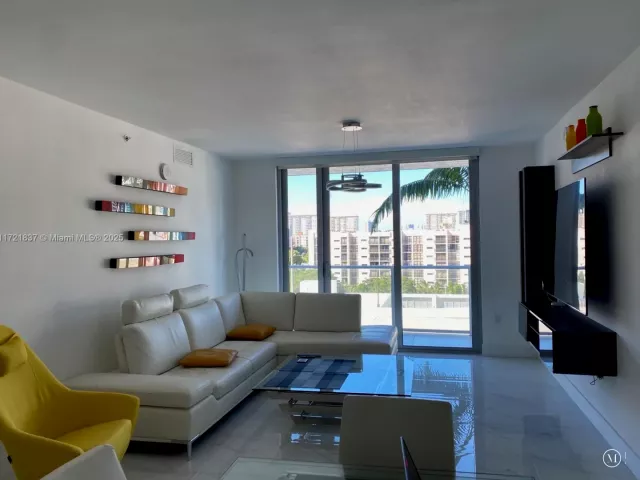 Apartment for rent  Unit #4-703 - photo 5702365