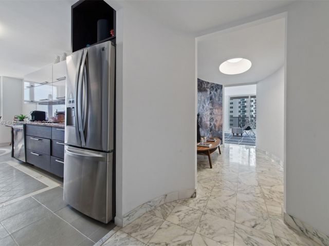 Apartment for rent  Unit #505N - photo 5678681