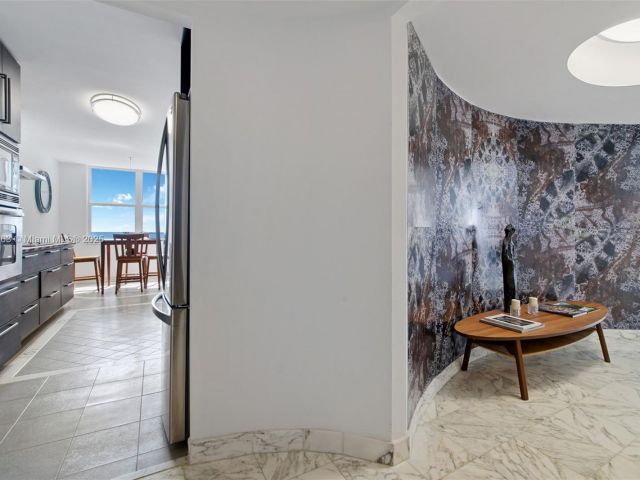 Apartment for rent  Unit #505N - photo 5678682