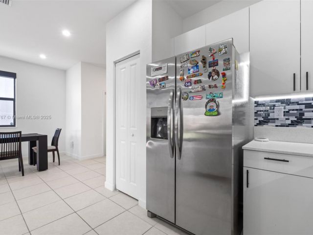 Home for sale at 13073 SW 286th Way 13073 - photo 5599703