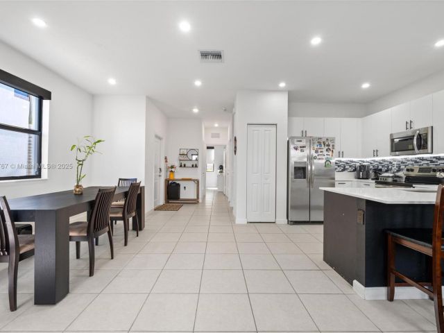 Home for sale at 13073 SW 286th Way 13073 - photo 5599705