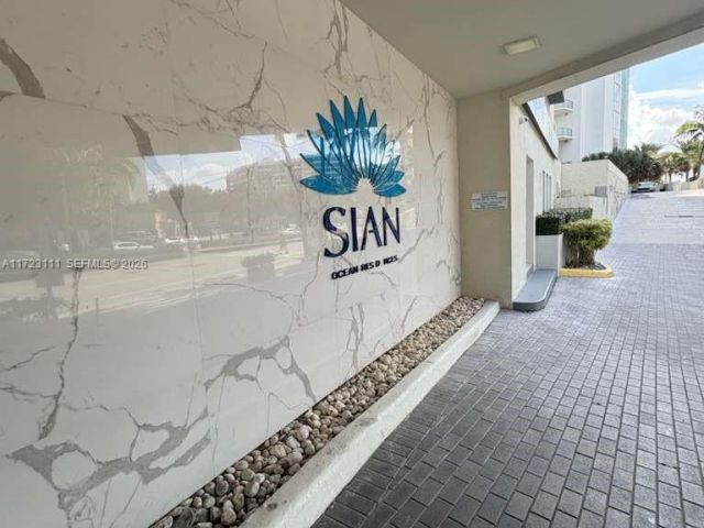 1-bedroom condo for rent in Hollywood - 4001 S Ocean Dr 10D - MondialRealty