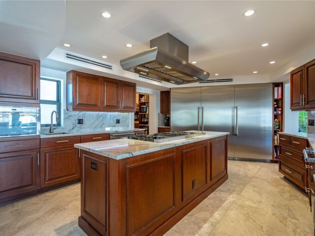 Home for sale at 2817 NE 26th Ct - photo 6251245