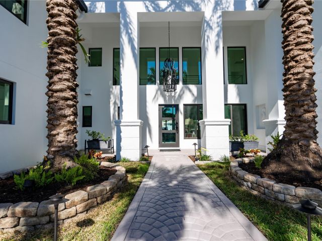 Home for sale at 2817 NE 26th Ct - photo 6251250