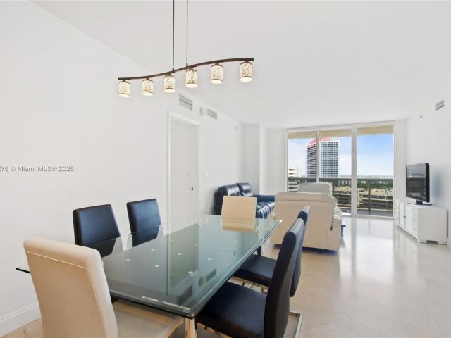 Apartment for sale  Unit #1608 - photo 5671878