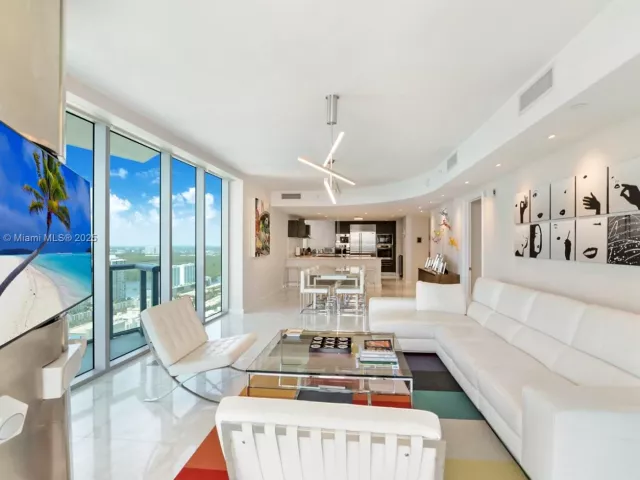 Apartment for rent  Unit #4101 - photo 5670544