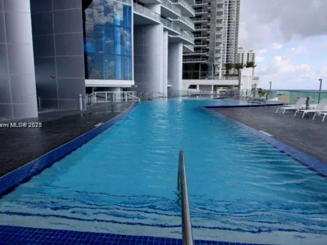 Apartment for rent  Unit #4101 - photo 5670529