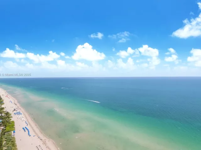 Apartment for rent  Unit #4101 - photo 5670531