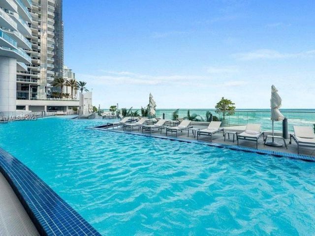 Apartment for rent  Unit #4101 - photo 5670530