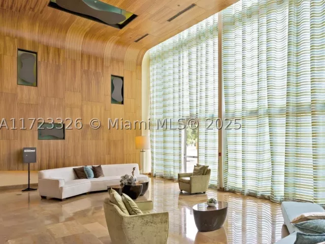 3-bedroom condo for sale in Miami - 50 Biscayne Blvd 4208 - MondialRealty