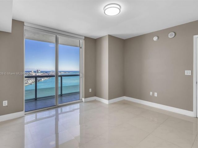 Apartment for sale  Unit #4208 - photo 6200119