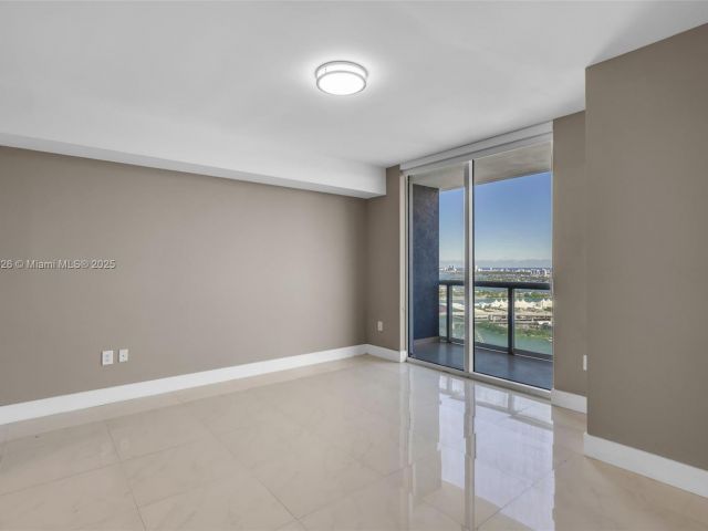 Apartment for sale  Unit #4208 - photo 6200120