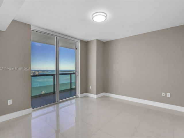 Apartment for sale  Unit #4208 - photo 6200121