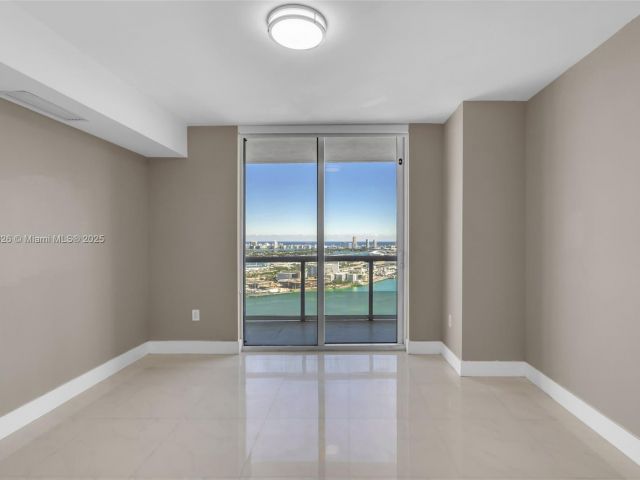 Apartment for sale  Unit #4208 - photo 6200122