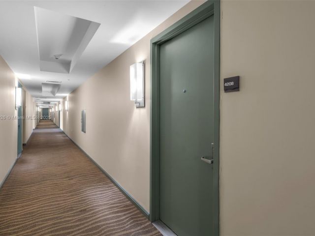 Apartment for sale  Unit #4208 - photo 6200134