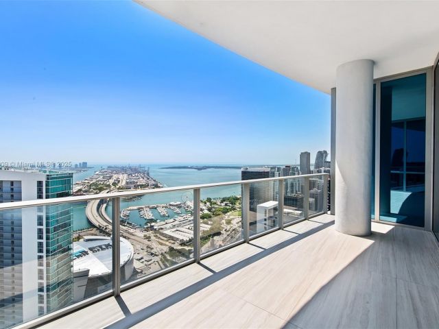 Apartment for sale  Unit #PH 5411 - photo 5640611