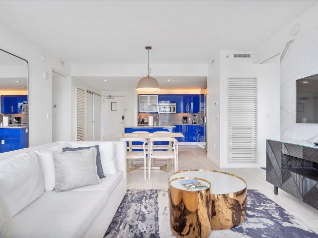 Apartment for sale  Unit #905 - photo 6265055