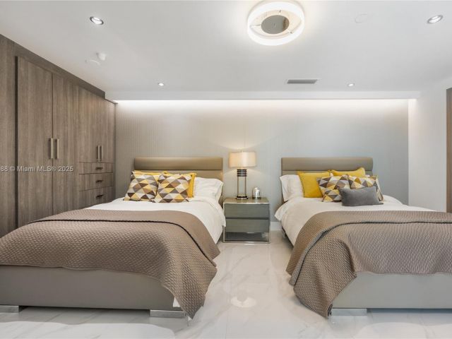 Apartment for rent  Unit #201 - photo 5664687