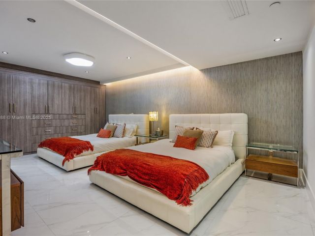 Apartment for rent  Unit #201 - photo 5664688