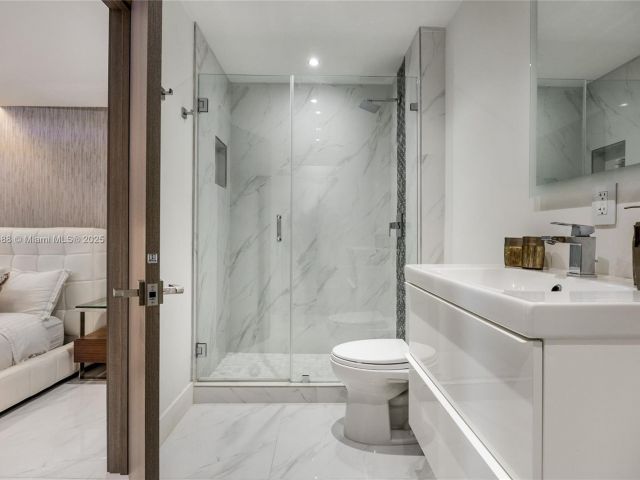 Apartment for rent  Unit #201 - photo 5664690