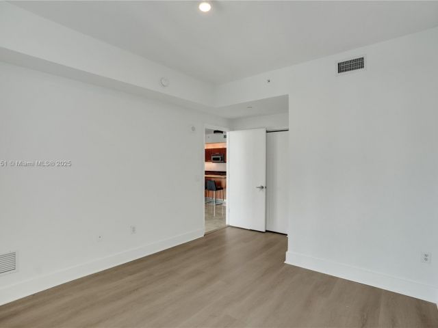 Apartment for sale  Unit #2-803 - photo 5683216