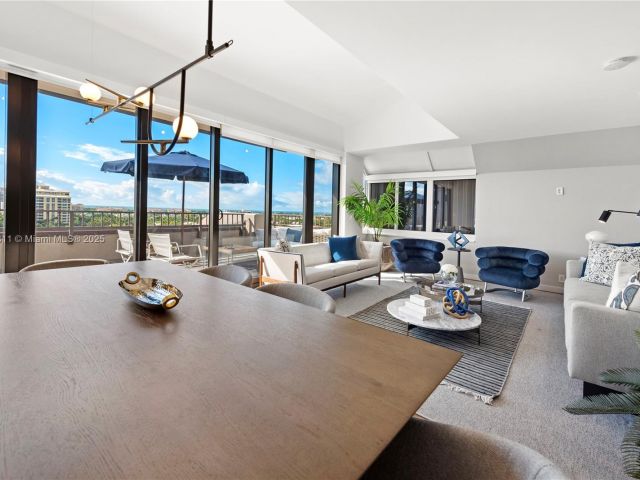 Apartment for rent  Unit #1002 - photo 5647725