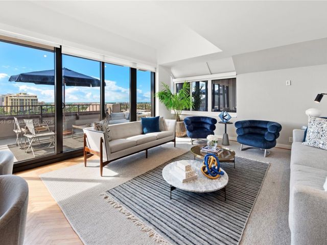 Apartment for rent  Unit #1002 - photo 5647732