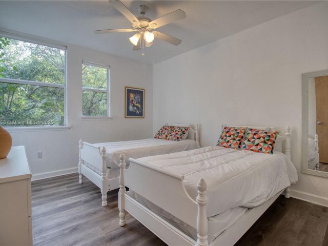 Home for rent at 2200 Lincoln Ave - photo 5840533