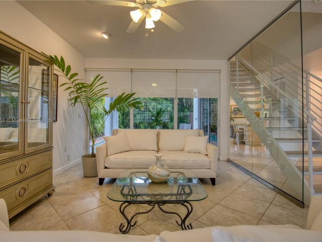 Home for rent at 2200 Lincoln Ave - photo 5840547