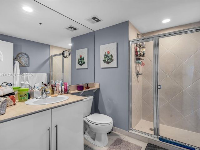 Apartment for sale  Unit #3726 - photo 5638501