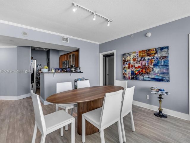 Apartment for sale  Unit #3726 - photo 5638506