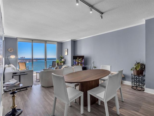 Apartment for sale  Unit #3726 - photo 5638511