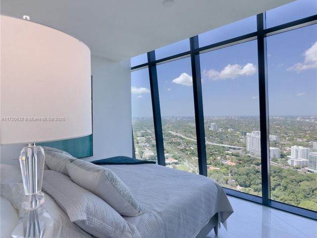 Apartment for sale  Unit #4503 - photo 5612589