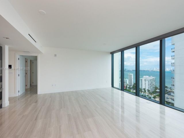 Apartment for sale  Unit #2103 - photo 5612580