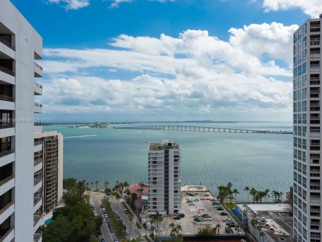 Apartment for sale  Unit #2103 - photo 5612584