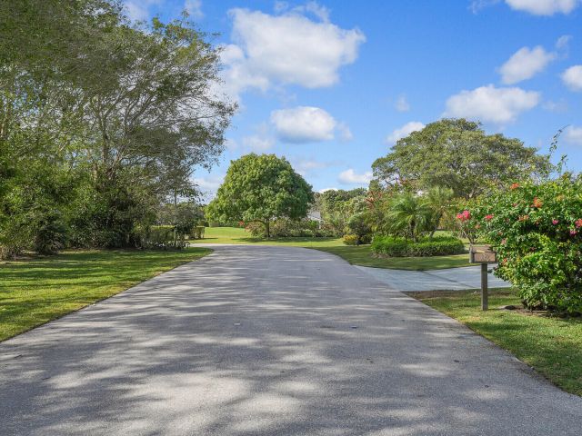 Home for sale at 330 Glenwood Drive - photo 5793299