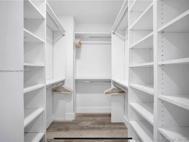 Apartment for sale  Unit #1520 - photo 5634628