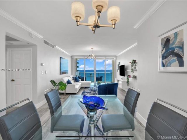 Apartment for sale  Unit #1520 - photo 5634635