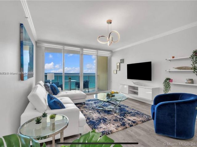 Apartment for sale  Unit #1520 - photo 5634637